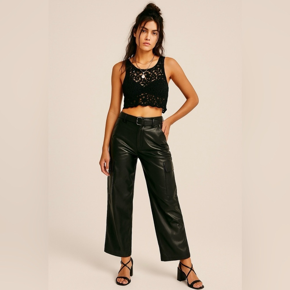 Apt. 9 NWT Faux Leather Cropped Cargo Pants Black Size 6